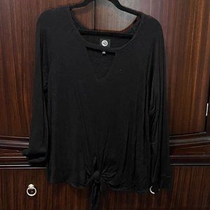 Bobeau Black Sweater V-Neck Tie Front Size LP